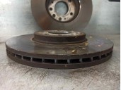 Replacement front brake disc for Opel Vectra B Berlina 1.6 16V OEM IAM reference 