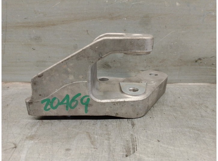 Replacement gearbox mount for Ford Puma 1.0 EcoBoost CAT OEM IAM reference L1BG6P082BB 