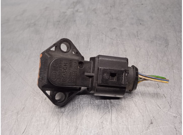 Recambio de sensor presion para seat ibiza (6k) 1.4 referencia OEM IAM 030906051A 0261230011 BOSCH