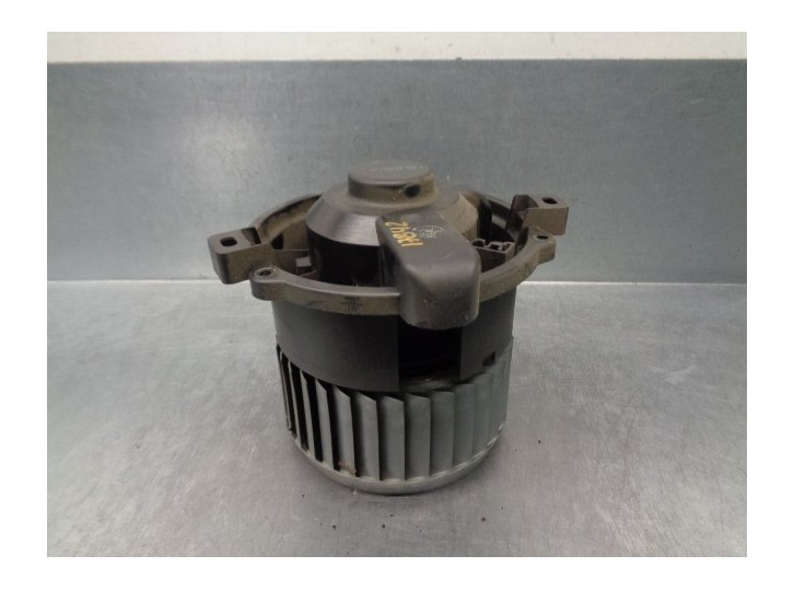 Recambio de motor calefaccion para smart forfour 1.5 cdi cat referencia OEM IAM A4548200642  