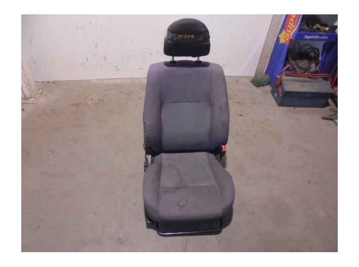 Recambio de asiento delantero derecho para nissan almera (n16/e) acenta referencia OEM IAM 87000BN183 TELA GRIS 5 PUERTAS