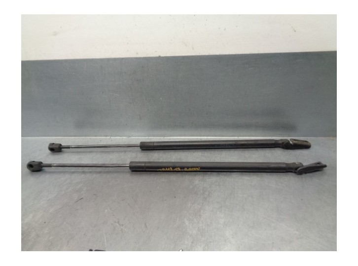 Recambio de amortiguadores maletero / porton para smart forfour 1.5 cdi cat referencia OEM IAM A4547400145 
