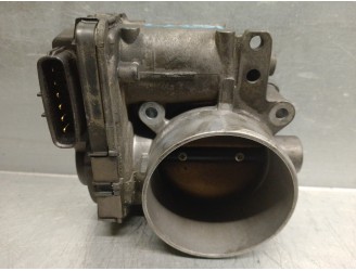 Recambio de caja mariposa para audi a6 berlina (4b2) 1.8 20v turbo referencia OEM IAM 8677796 