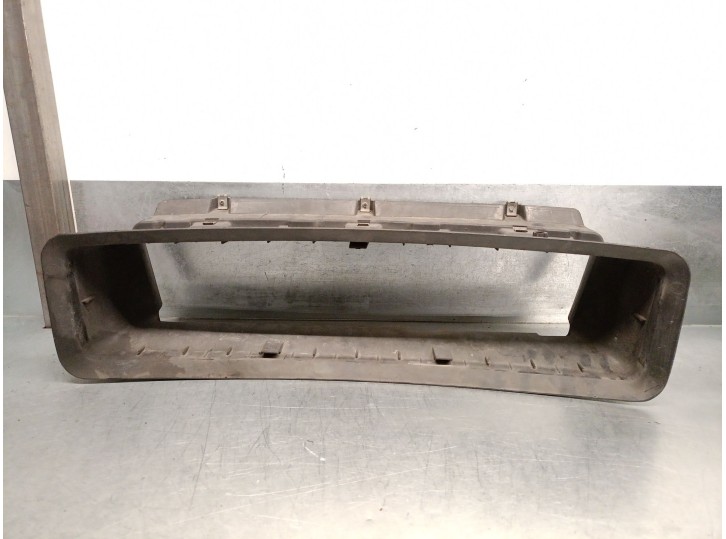 Recambio de calandra delantera de radiador para bmw 1 (e87) 118 d referencia OEM IAM 51647117629 51647117629 