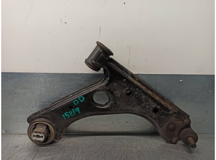Replacement front right lower suspension arm for Peugeot Bipper 1.3 16V HDi FAP OEM IAM reference 3911802 