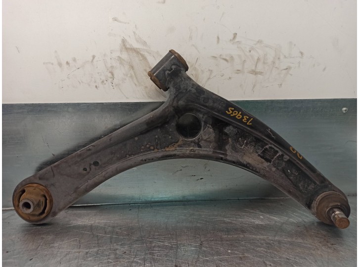 Replacement front right lower suspension arm for Mitsubishi Lancer Sportback (CX) 1.5 cat OEM IAM reference 4013A28