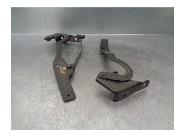 Recambio de bisagra capot para smart forfour 1.5 cdi cat referencia OEM IAM A4548800028 A4548800030 