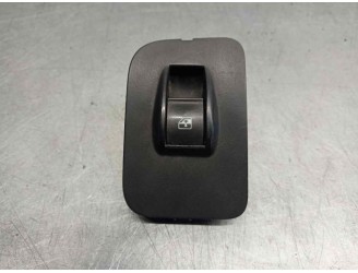 Replacement right front window regulator switch for Peugeot Bipper 1.3 16V HDi FAP OEM IAM reference 3911865 