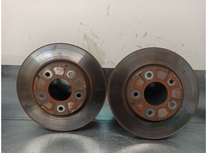 Recambio de disco freno delantero para mitsubishi lancer sportback (cx) 1.5 cat referencia OEM IAM 4615A190  