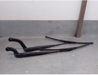 Recambio de brazo limpia delantero derecho para land rover range rover iii (l322) 3.6 d 4x4 referencia OEM IAM DKB500271PMD DKB5