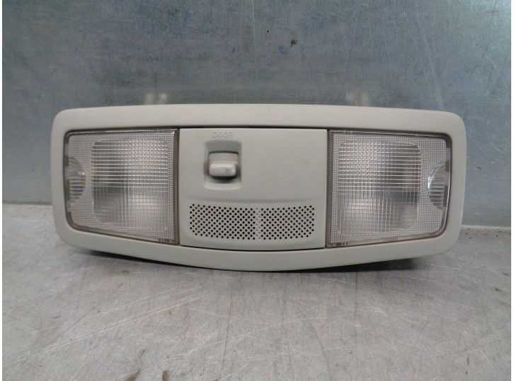 Recambio de luz interior para mitsubishi lancer sportback (cx) 1.5 cat referencia OEM IAM 8401A012HA  