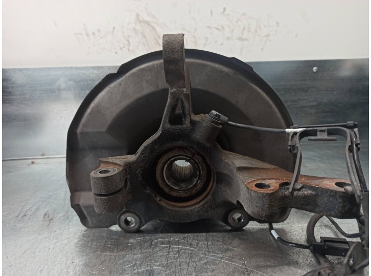 Replacement left front steering knuckle for Mitsubishi Lancer Sportback (CX) 1.5 cat OEM IAM reference 3870A007 