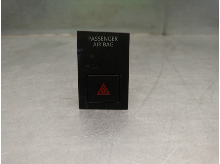 Recambio de warning para volkswagen golf vii lim. (bq1) 1.6 tdi referencia OEM IAM 5G1919225A  