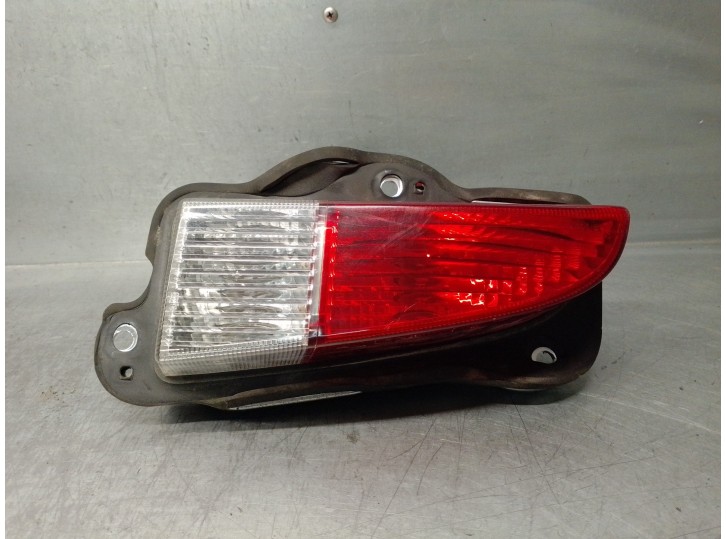 Replacement left rear light for Hyundai Elantra (XD) 2.0 CRDi CAT OEM IAM reference 924112D280 HATCHBACK 5 DOORS
