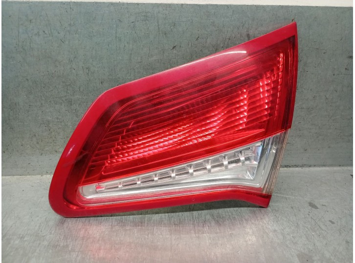 Replacement rear right tail light for Citroën C4 Lim. 1.6 16V OEM IAM reference 9672155480 7453E5 