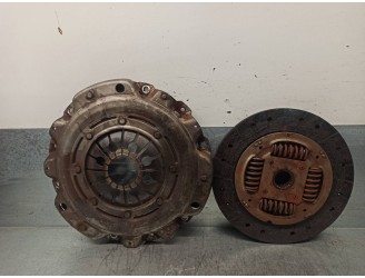 Recambio de kit embrague para mercedes-benz vito (w638) caja cerrada 2.3 diesel referencia OEM IAM A0152501203 VALEO