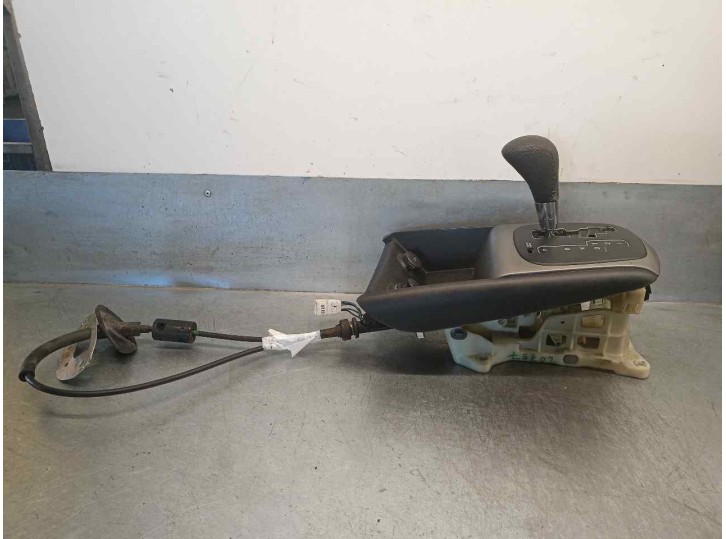 Recambio de palanca cambio para hyundai i30cw 1.6 crdi cat referencia OEM IAM 467102H000 