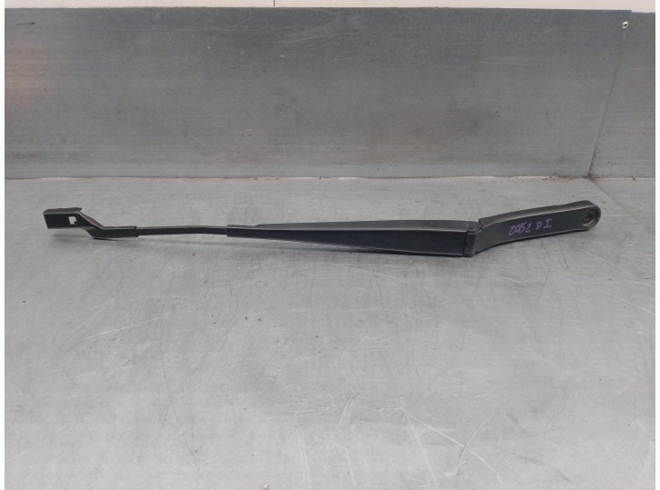 Recambio de brazo limpia delantero izquierdo para volkswagen golf vii lim. (bq1) 1.6 tdi referencia OEM IAM 5G1955409D 