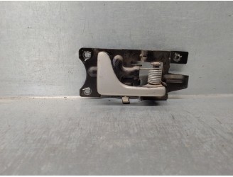 Recambio de maneta interior delantera derecha para land rover freelander 2.0 td4 cat referencia OEM IAM FVC500080GDG  5 PUERTAS