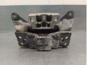 Replacement left engine mount for Volkswagen Golf VII Lim. (BQ1) 1.6 TDI OEM IAM reference 5Q0199555BG 
