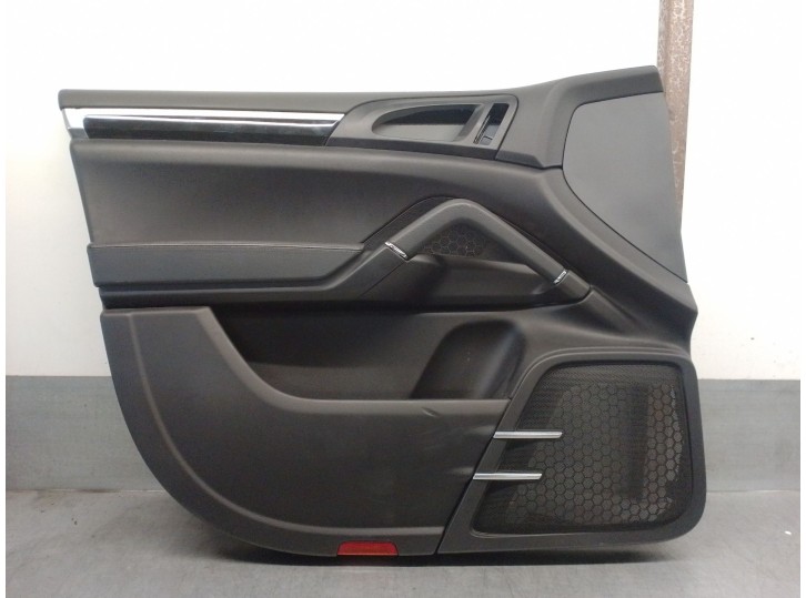 Recambio de guarnecido puerta delantera izquierda para porsche cayenne (92a) 4.2 s diesel referencia OEM IAM 7P5867011C 95855520