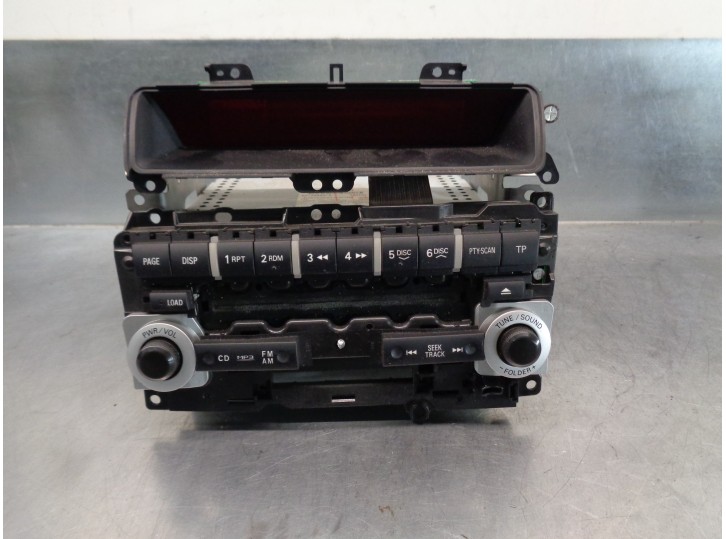 Replacement audio system / radio CD for Mitsubishi Lancer Sportback (CX) 1.5 CAT OEM IAM reference 8701A363 