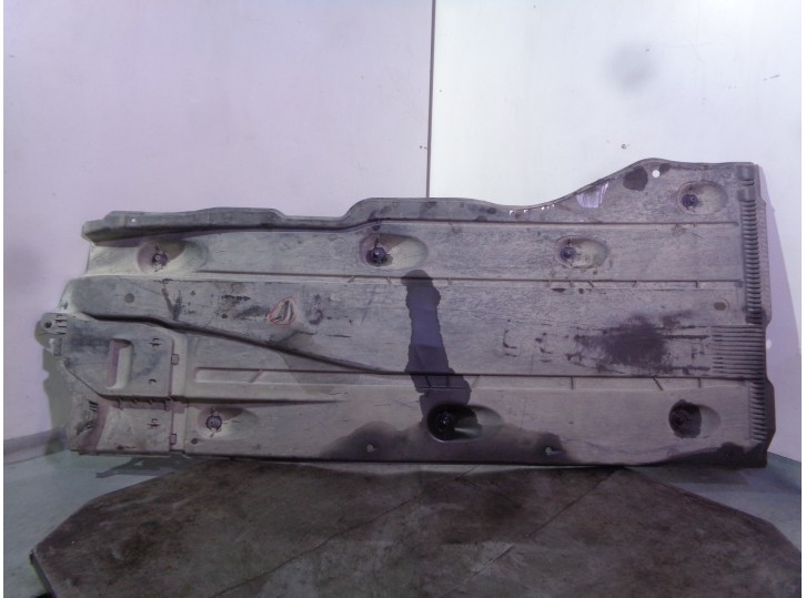 Recambio de cubrecarter para volkswagen golf vii lim. (bq1) 1.6 tdi referencia OEM IAM 5Q0825202L 5Q0825272A CESTA 39