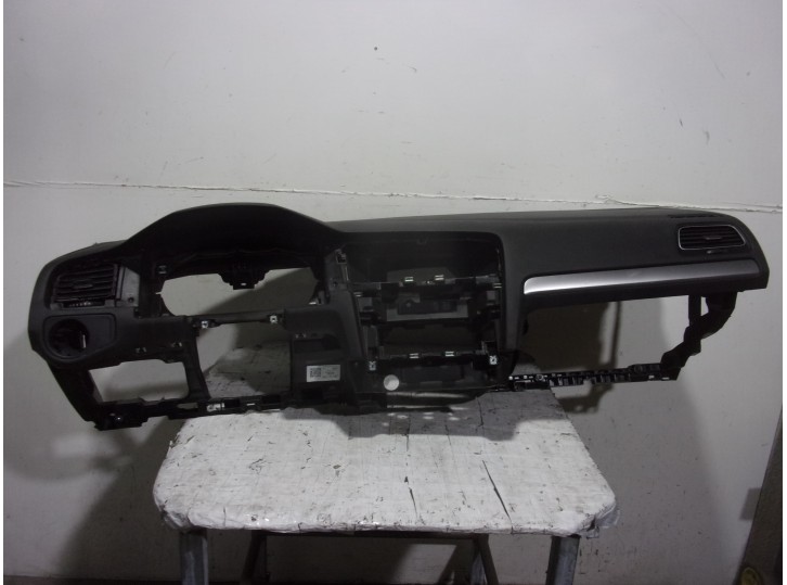 Recambio de salpicadero para volkswagen golf vii lim. (bq1) 1.6 tdi referencia OEM IAM 5G1857003Q NEGRO 