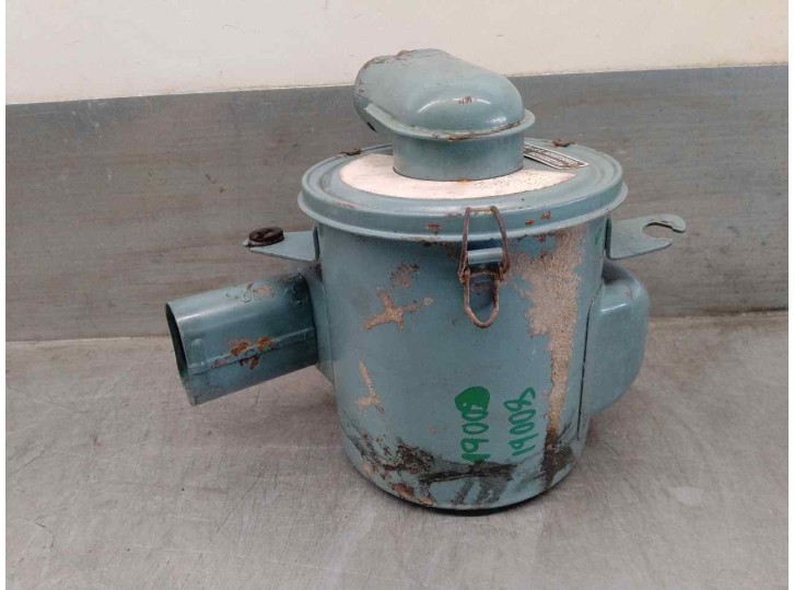 Recambio de carcasa filtro de aire para nissan vanette (c 220) 2.0 diesel referencia OEM IAM 16500Y9502  