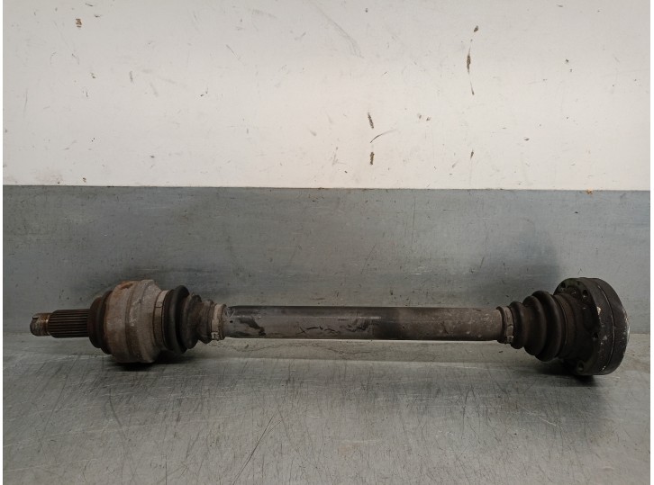 Recambio de transmision trasera derecha para bmw serie 5 berlina (e60) 530d referencia OEM IAM 7572429AI01 