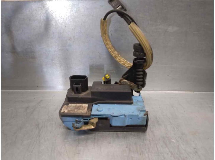 Recambio de cerradura puerta delantera derecha para volvo s60 berlina d5 referencia OEM IAM 8650546 8 PINES 4 PUERTAS