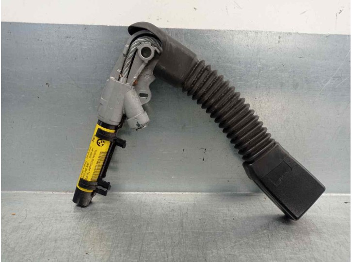Recambio de pretensor airbag derecho para bmw x3 (e83) 2.0d referencia OEM IAM 9119538 33027346 5 PUERTAS