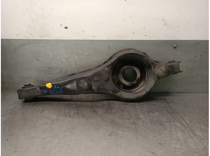 Replacement rear lower left suspension arm for Mazda 5 (CR) 2.0 CD (CR19) OEM IAM reference C23628300A C23628300A