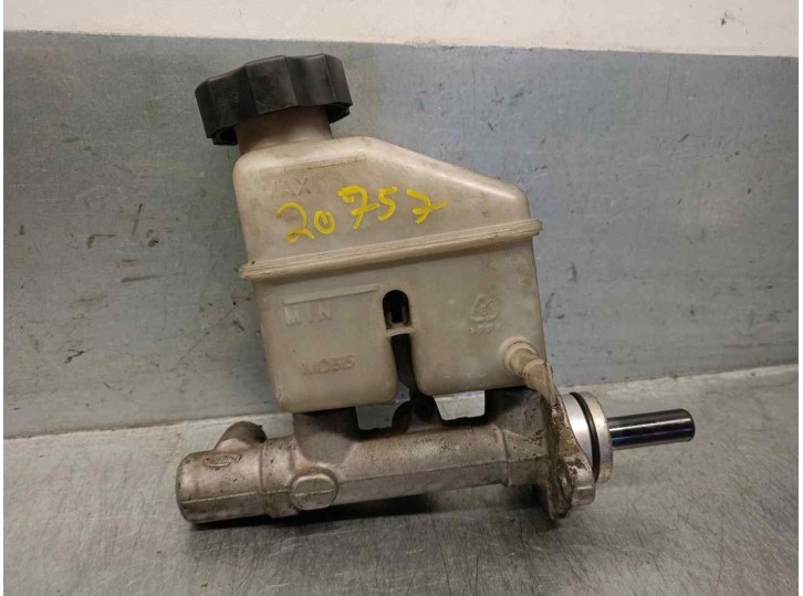 Recambio de bomba freno para hyundai i30cw 1.6 crdi cat referencia OEM IAM 585101H200  MOBIS