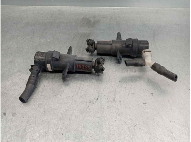 Recambio de limpia faros xenon para bmw x3 (e83) 2.0d referencia OEM IAM 