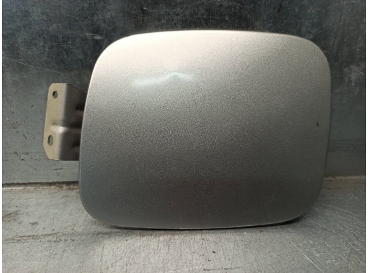 Recambio de tapa exterior combustible para kia rio 1.3 cat referencia OEM IAM 310103A000 