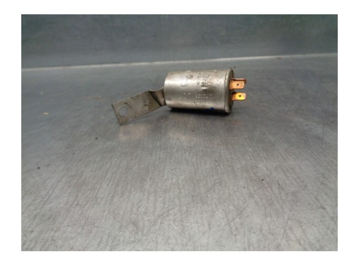 Recambio de rele para renault 4 berlina/familiar/furgoneta 1.1 referencia OEM IAM 72238 