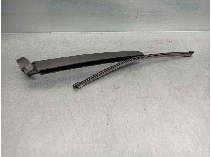Recambio de brazo limpia trasero para audi a1 sportback (8xf) adrenalin referencia OEM IAM 8R0955407  