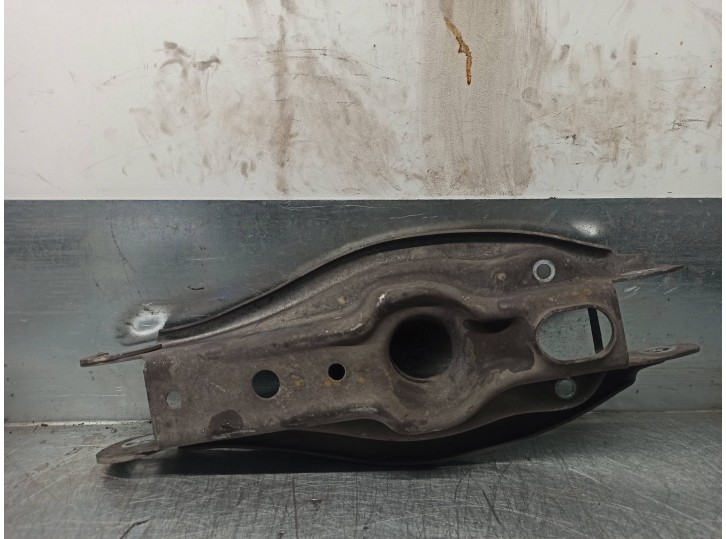 Recambio de brazo suspension inferior trasero derecho para bmw serie 3 berlina (e90) 318i referencia OEM IAM 33326772899  