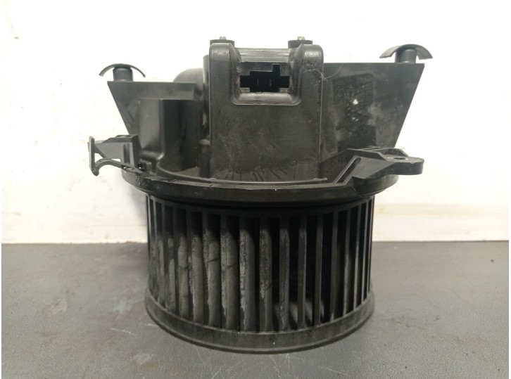 Recambio de motor calefaccion para lancia musa (350_) 1.4 (350.axf1a) referencia OEM IAM 77362775  B1690831240 DENSO