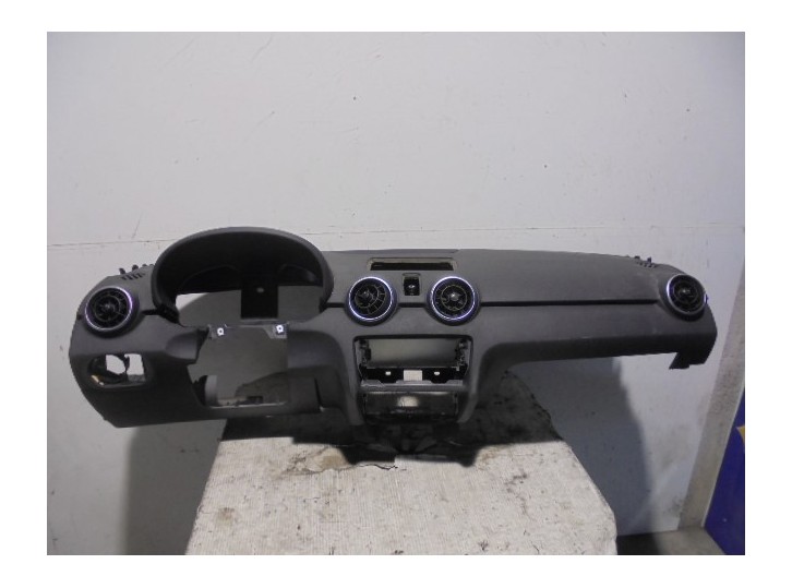 Recambio de salpicadero para audi a1 sportback (8xf) adrenalin referencia OEM IAM 8XB857003 NEGRO 