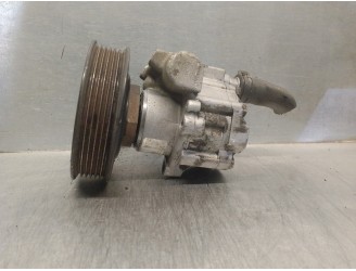 Replacement power steering pump for Volkswagen Polo Sedan (6N1) 1.4 OEM IAM reference 032145157A 7691955220B ZF