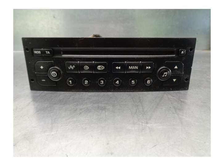 Replacement audio system / CD radio for Peugeot 206 Saloon XS OEM IAM reference 96545978XT 