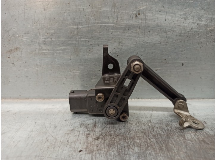 Recambio de motor regulacion faros para bmw serie 2 gran tourer (f46) 2.0 16v turbodiesel referencia OEM IAM 6867646 10172401233