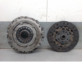 Recambio de kit embrague para opel insignia a (g09) 1.8 (68) referencia OEM IAM 55564556 95518824 SACHS