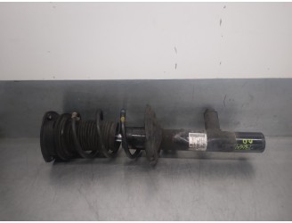 Replacement front right shock absorber for Seat Leon ST (5F8) FR OEM IAM reference 5Q0413031FK 