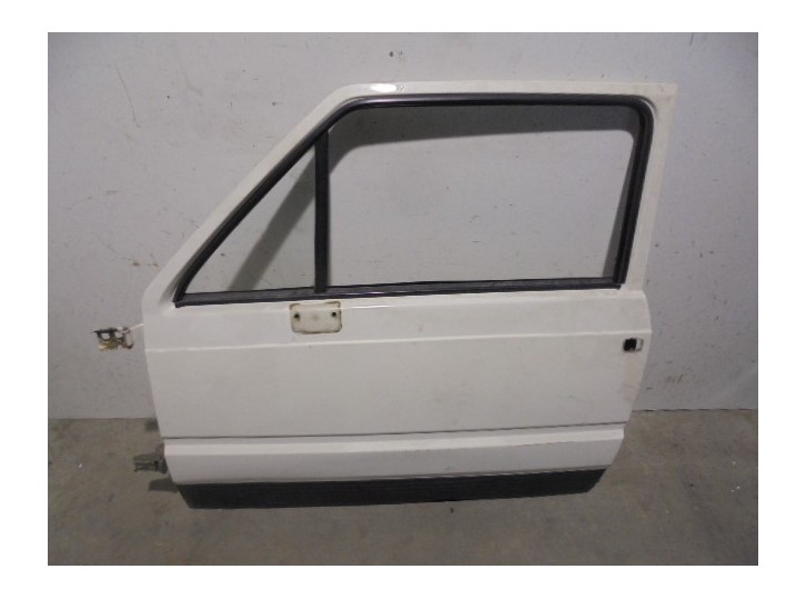 Recambio de puerta delantera izquierda para seat terra 0.9 referencia OEM IAM  BLANCA 4 PUERTAS