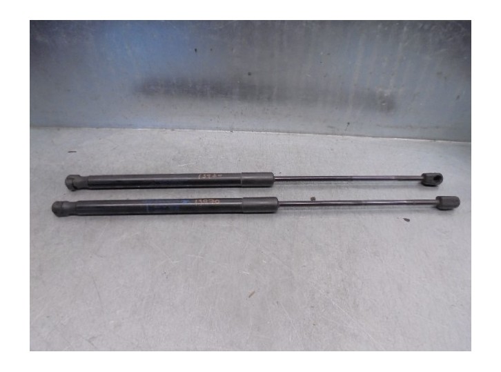 Recambio de amortiguadores maletero / porton para dacia sandero 1.5 dci diesel cat referencia OEM IAM 