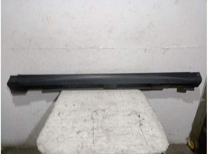 Recambio de faldon lateral para lexus rx (_u3_) 400h awd (mhu38_) referencia OEM IAM 7585048010 7585048010 