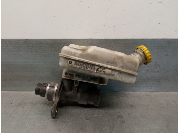 Recambio de bomba freno para lancia voyager monospace (404_) 2.8 crd (rt, 53) referencia OEM IAM P04581491AC 4581491AA 